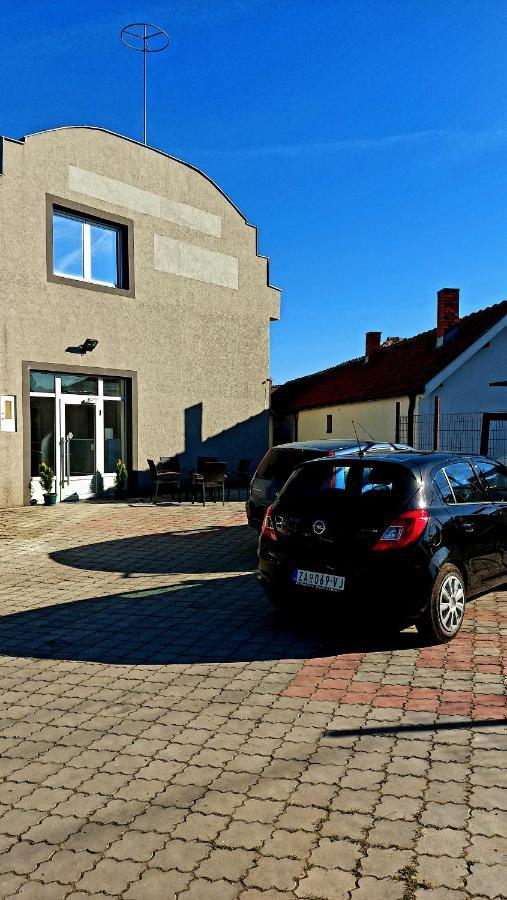 Ferienwohnung Apartman Mladenovic Zaječar Exterior foto